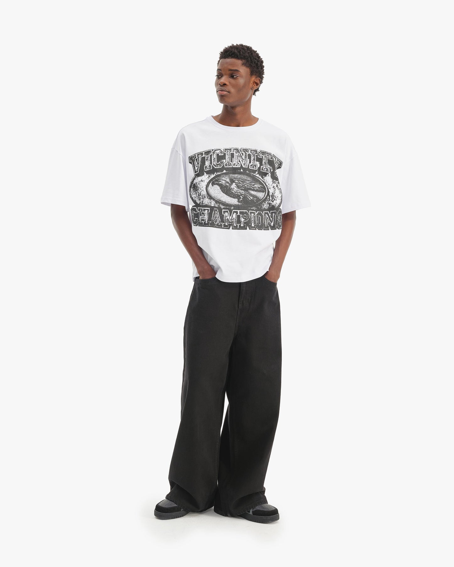 CHAMP EMBLEM TEE BLACK/WHITE
