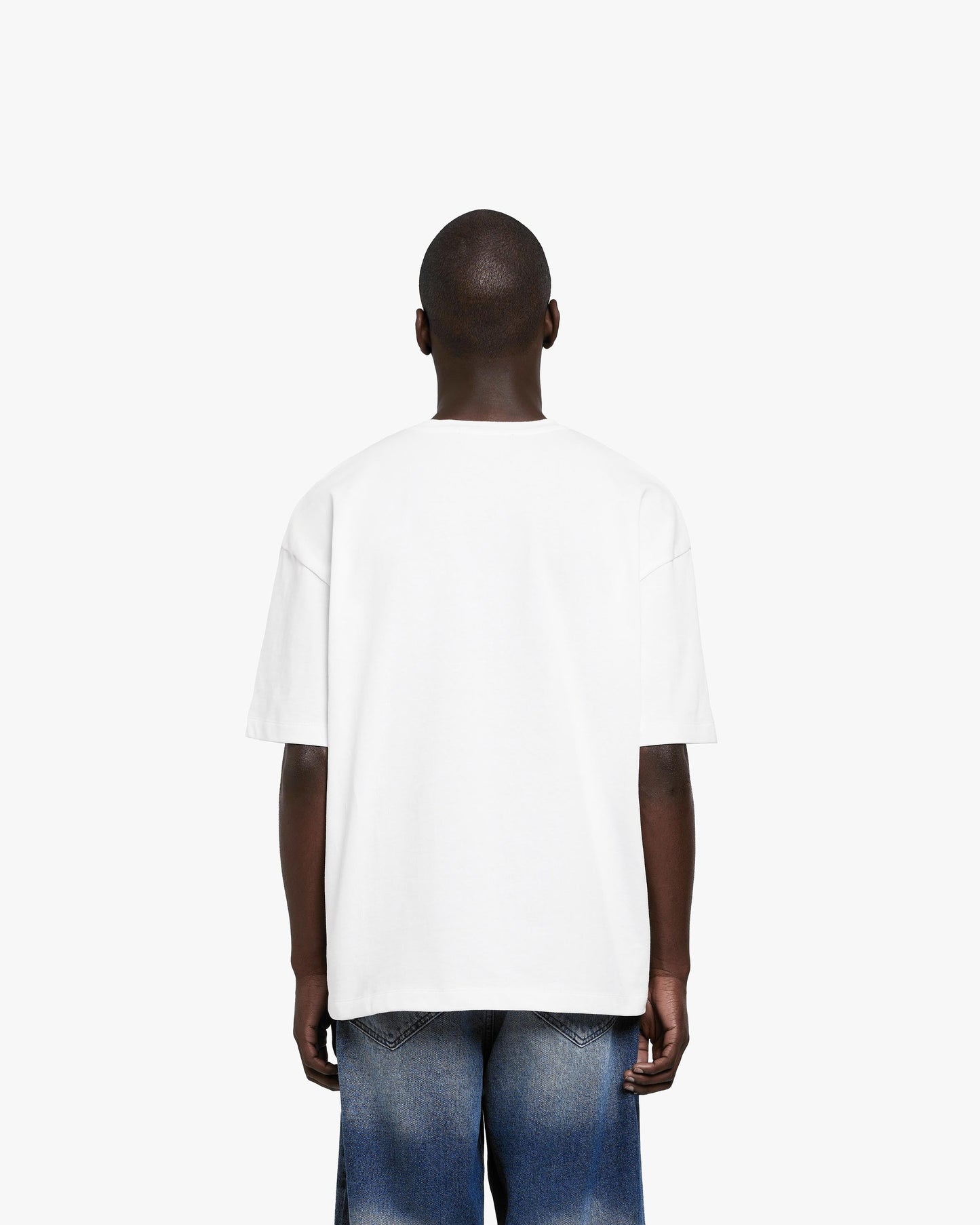 BROKEN SCRIPT TEE WHITE