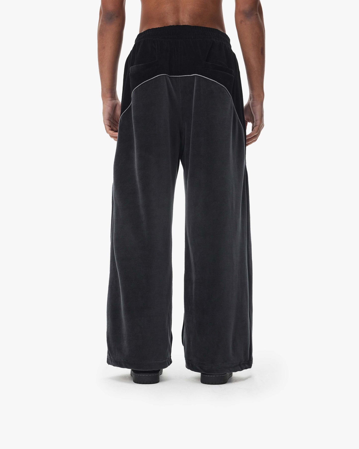 VELOURS TRACK PANTS BLACK