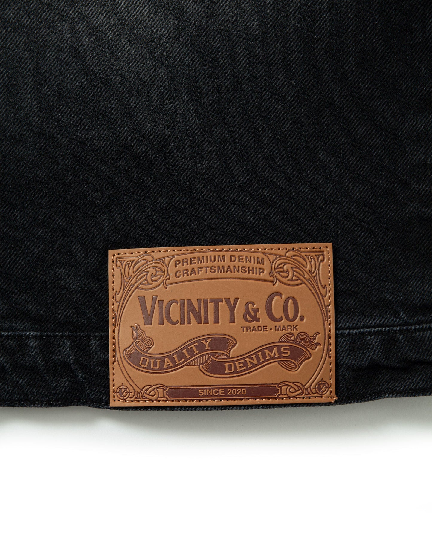 WILD SOUTH DENIM HOODIE COAL