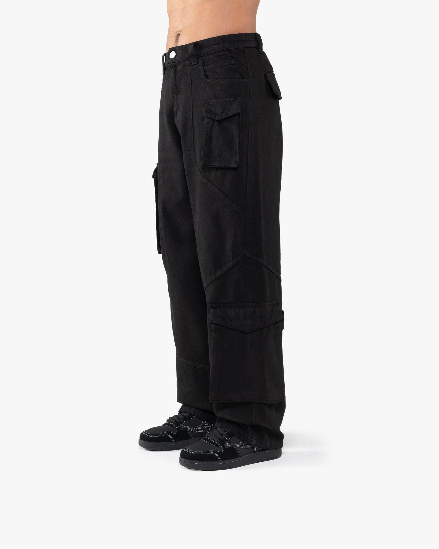 ASYMETRICAL CARGOPANTS BLACK